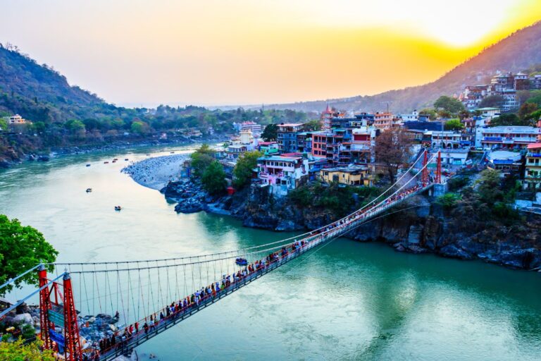 Planning Your India Adventure? Discover Why Travellers Choose Airbedder for Smooth Multi-City Travel